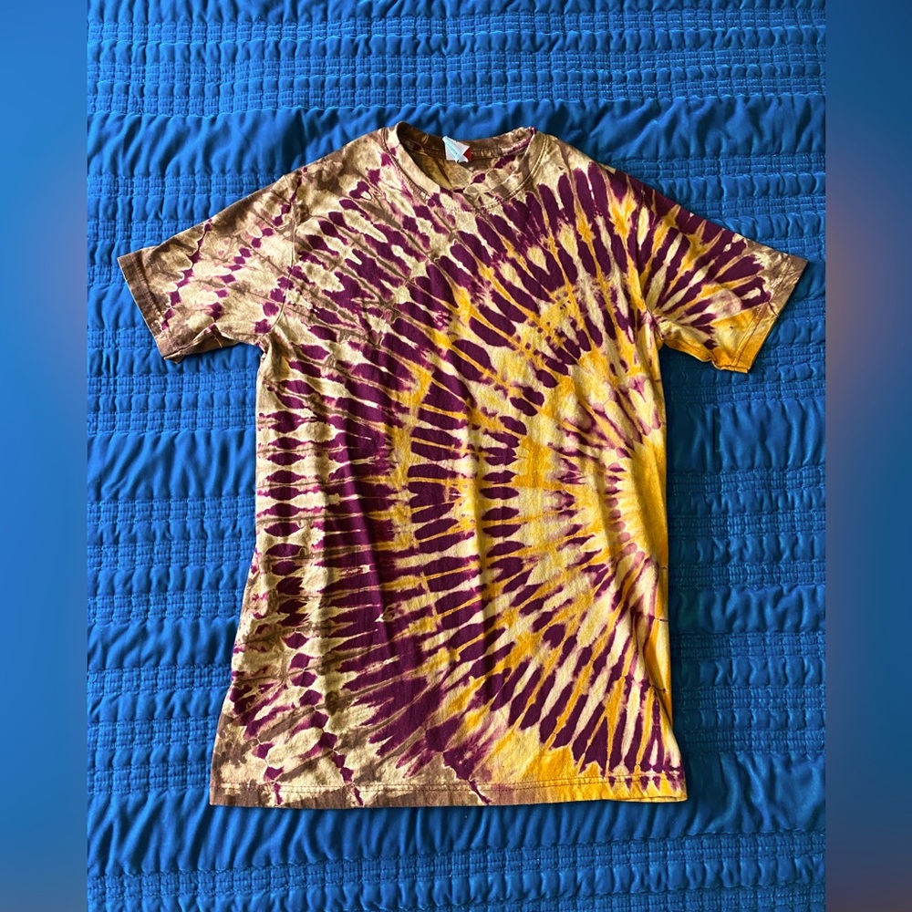 EUC Custom Tie Dye Kanin Originals Tee Shirt Neutral Gold Purple Brown Sunburst